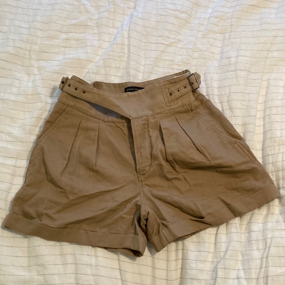 Banana Republic cotton/linen shorts
